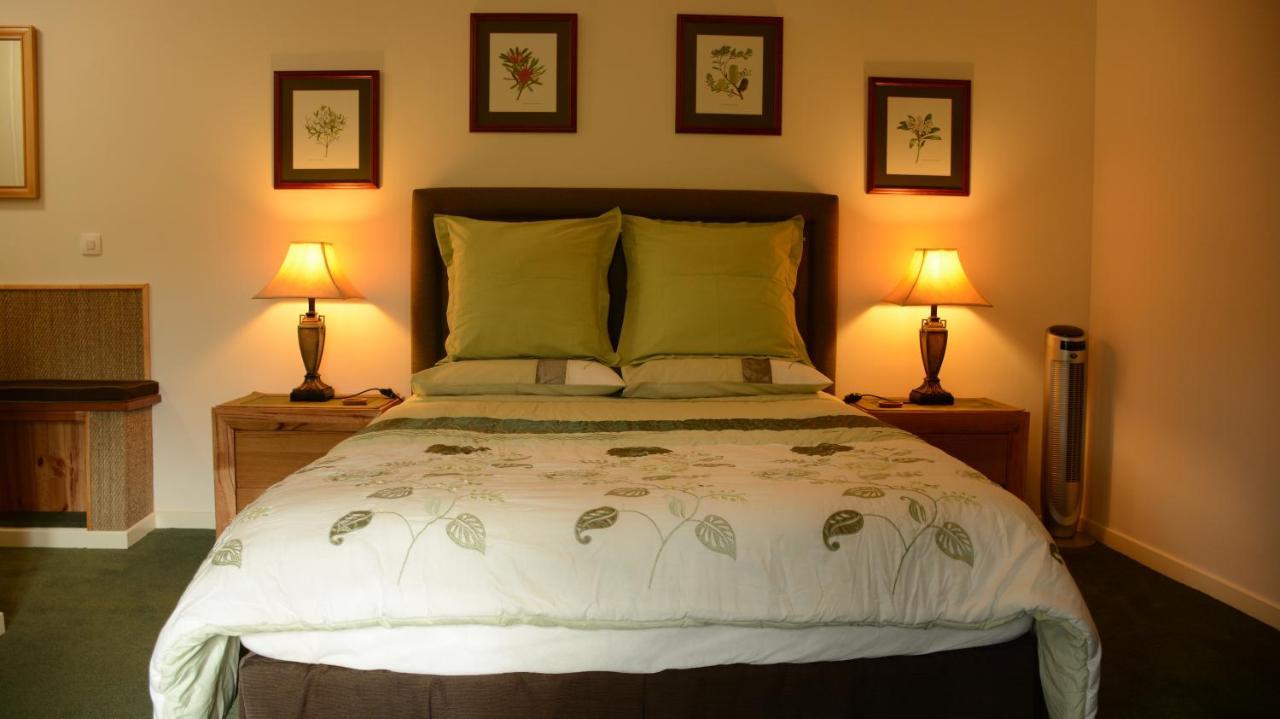 Bed and Breakfast Les Noyers Aulnay Aulnay  Экстерьер фото