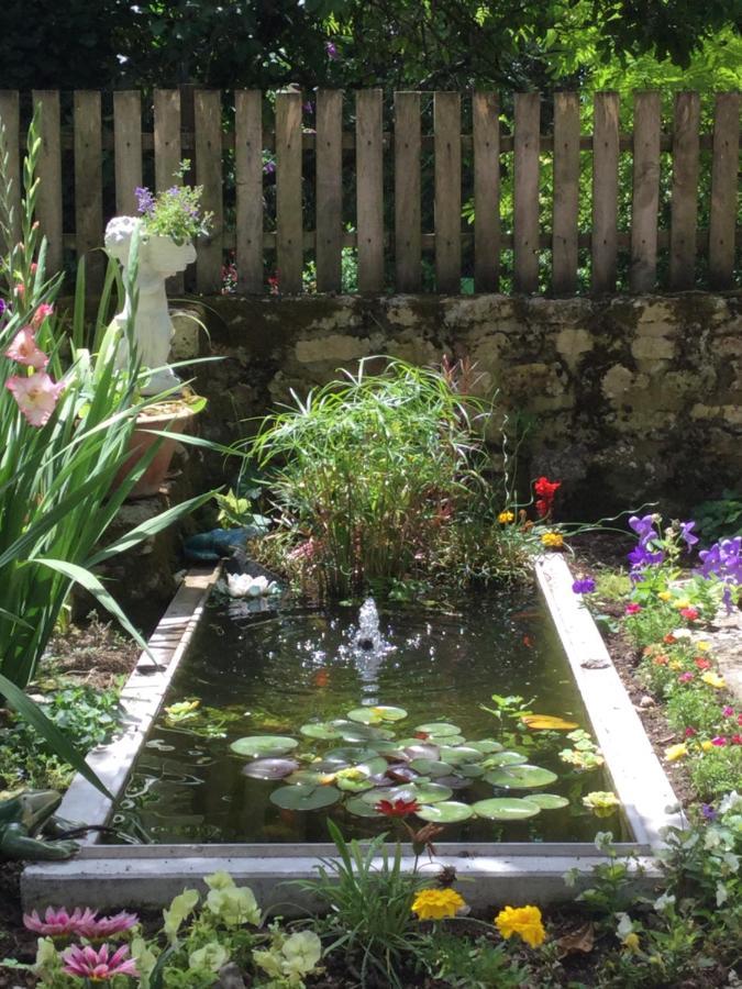 Bed and Breakfast Les Noyers Aulnay Aulnay  Экстерьер фото